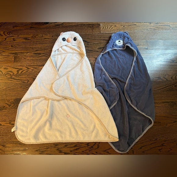 Apple Park/ Carter’s bundle of 2 hooded bath towels owl/bear ivory /blue cotton - Picture 1 of 9